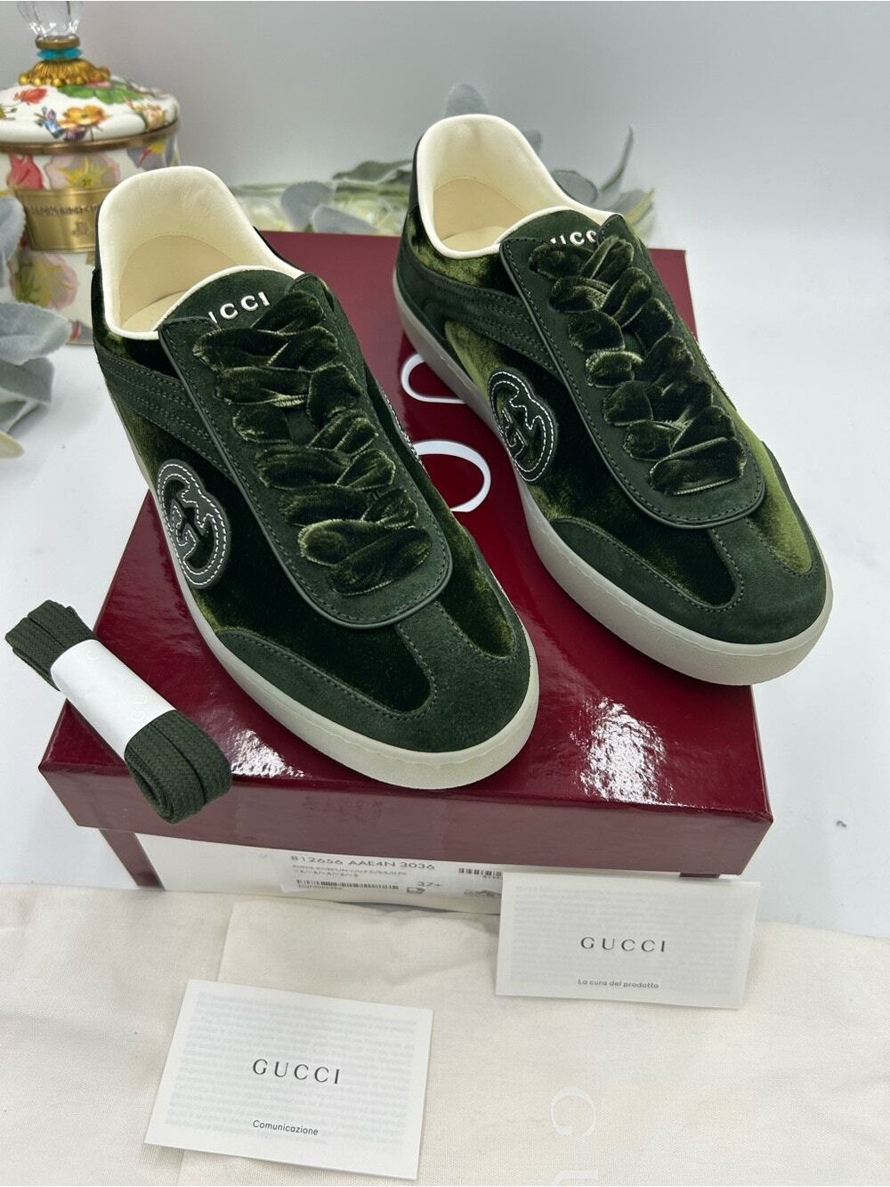 Women's Gucci G 75 green velvet interlocking G sneakers size 37.5 fits 38 US